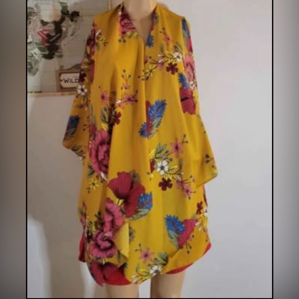 Maurices Yellow Floral Kimono size 12